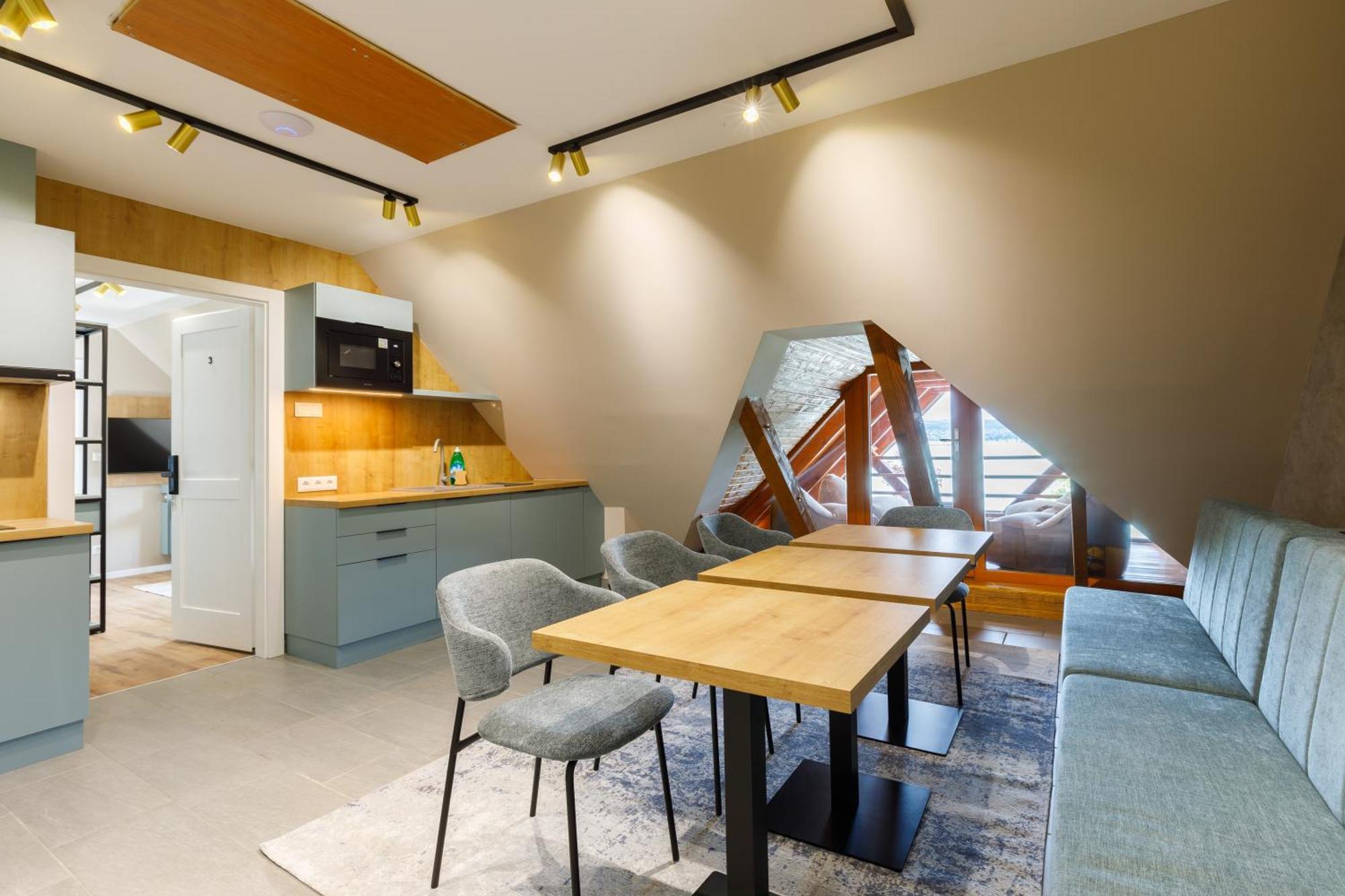 Lepke Apartmanház és Étterem Tihany Exterior foto